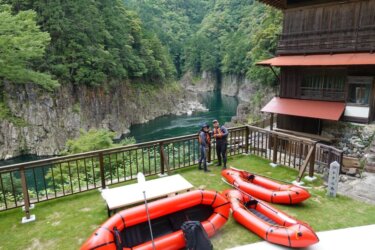 熊野の秘境ツアー！名勝 瀞峡を「パックラフト」で川下りしてきました！